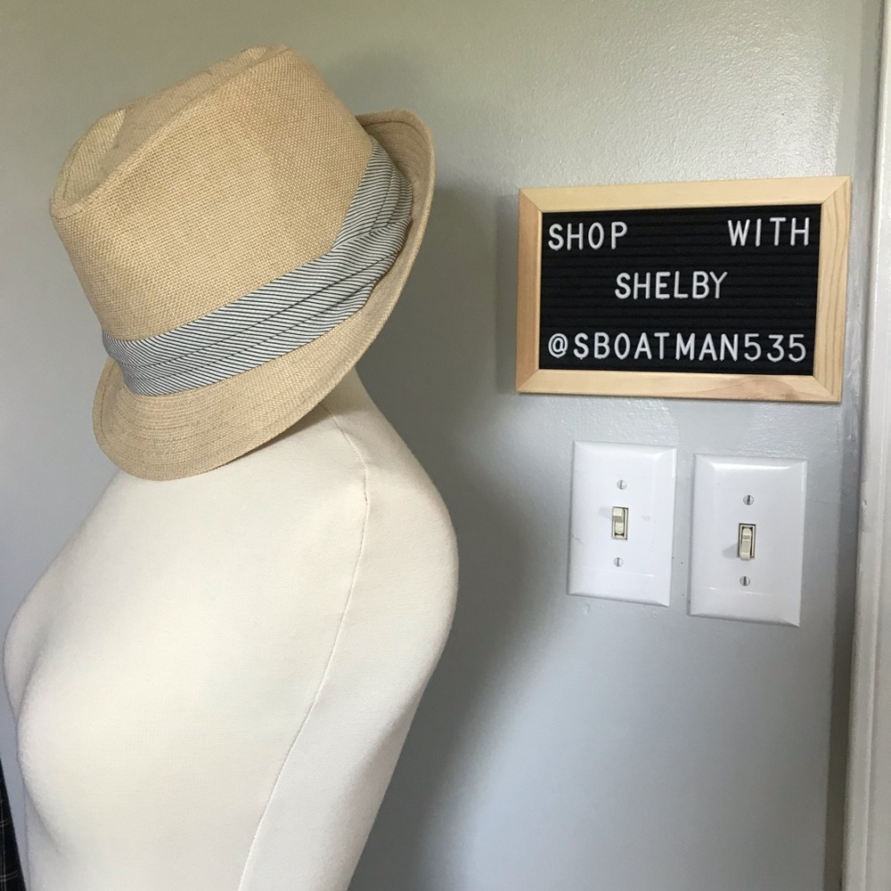 Women’s fedora hat